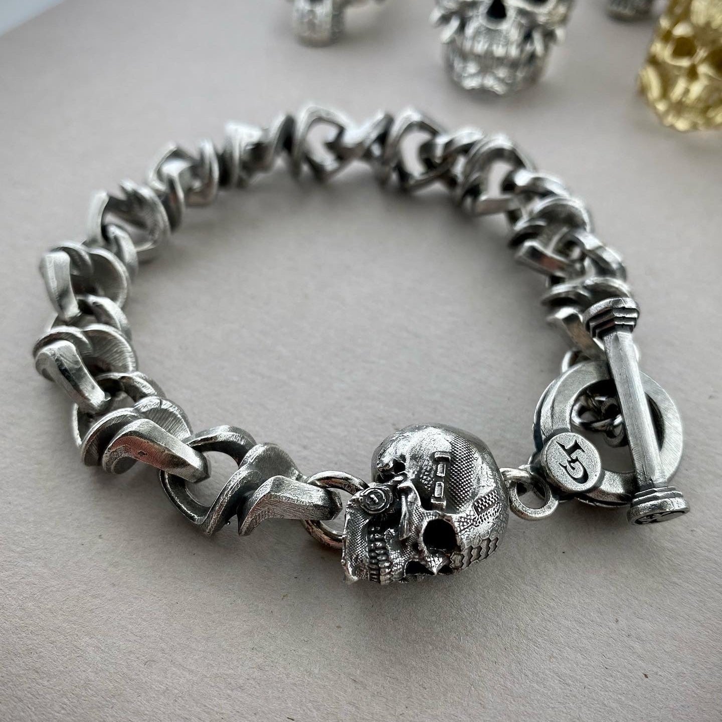 Sterling Silver Spiral Link Bracelet w TechSkull.1 Bead